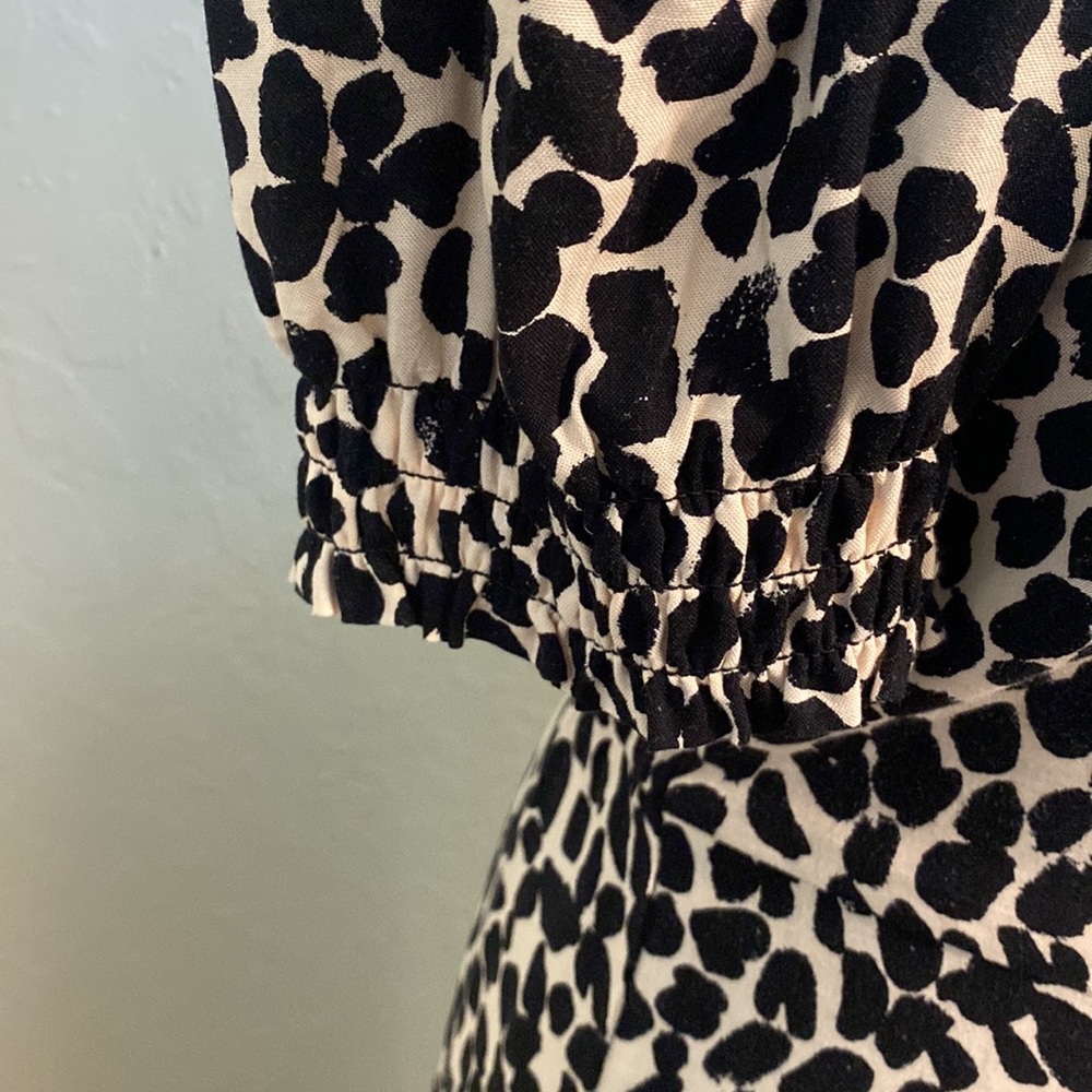 H&M Patterned Button-Up Dress - Picture 5 of 5